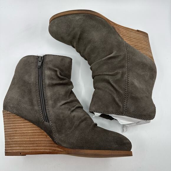Diba Bailey Suede Ankle Bootie Wedge Heel Round Toe Ruched Gray Womens US7.5M - Picture 6 of 9